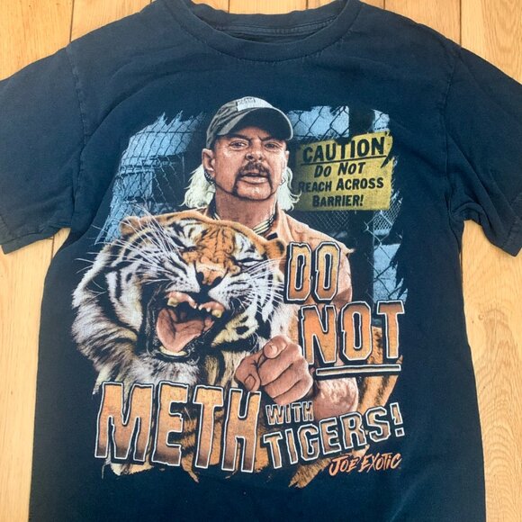 Vintage Y2K Joe Exotic Meth with Tigers Tee Unisex XS Skating Biking Streetwear - Picture 1 of 3